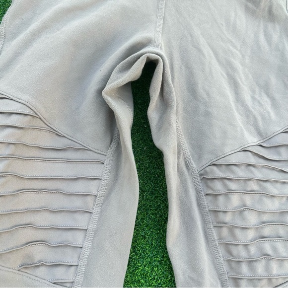 Alo sand / cream motto leggings high waisted - Picture 5 of 10